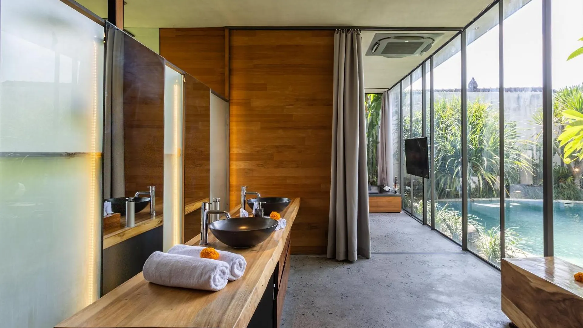סמיניאק Luxury Industrial Villa With Sauna And Highend Amenities אינדונזיה