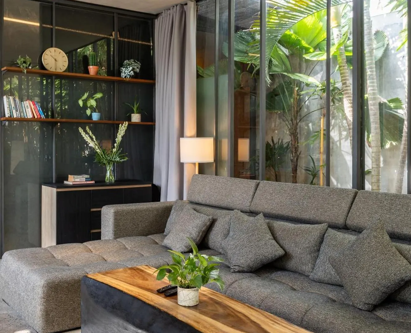 סמיניאק Luxury Industrial Villa With Sauna And Highend Amenities אינדונזיה