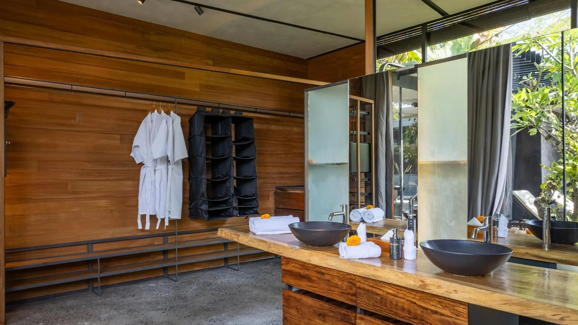 סמיניאק Luxury Industrial Villa With Sauna And Highend Amenities 0*,