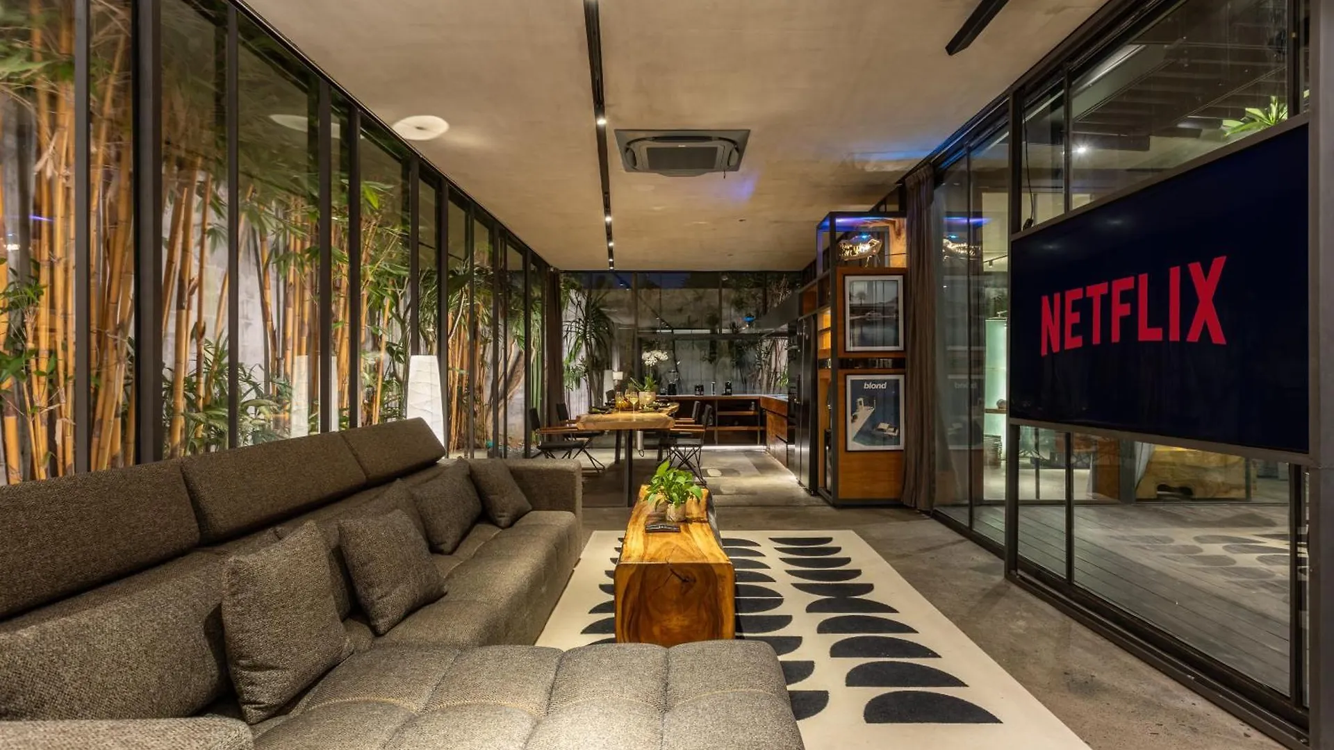 סמיניאק Luxury Industrial Villa With Sauna And Highend Amenities 0*,